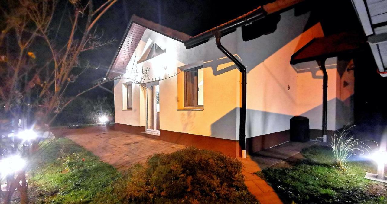 Holiday Home Melani Sinac 外观 照片